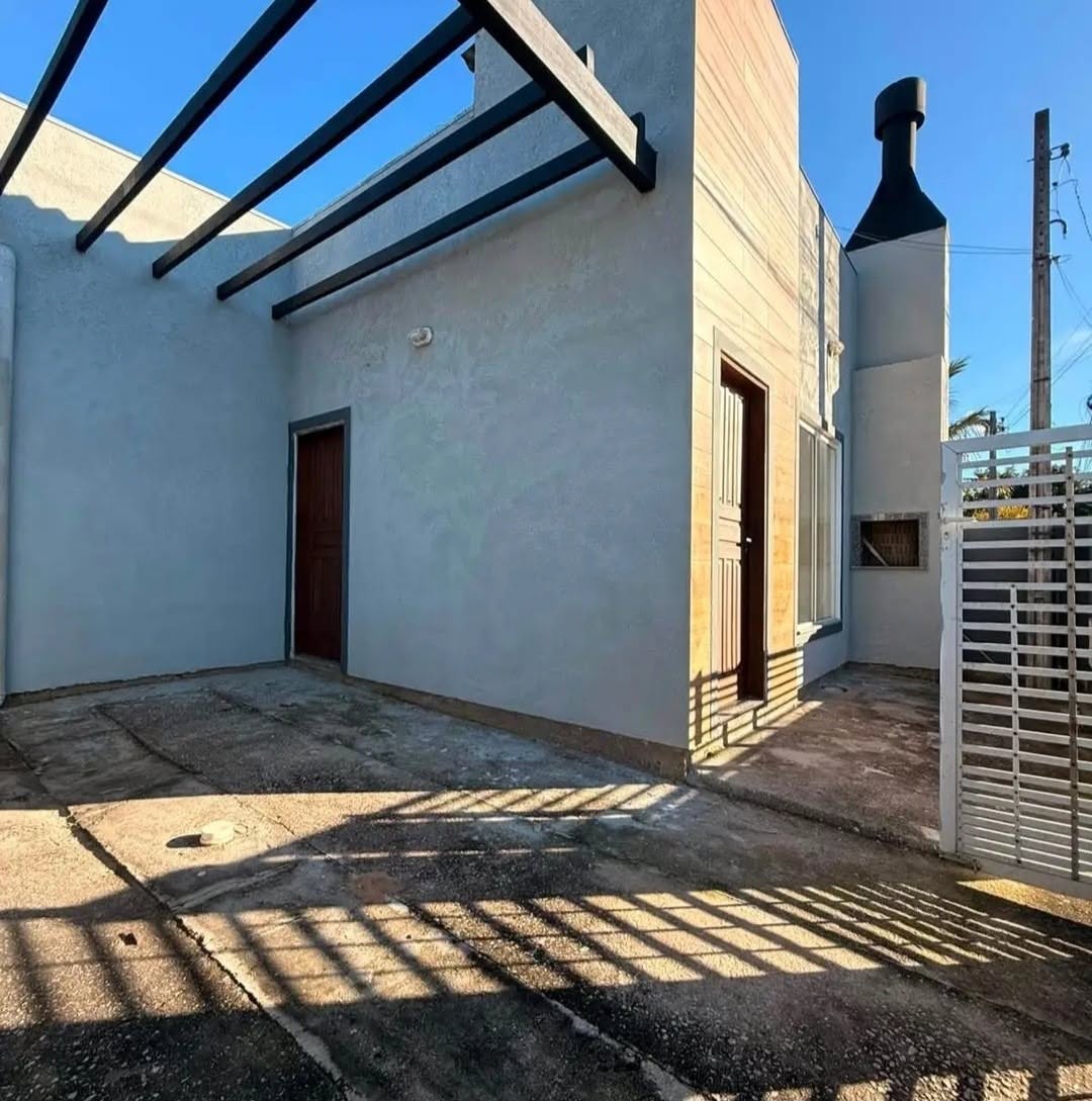 Casa a venda No Bairro Rio Vermelho — foto 2