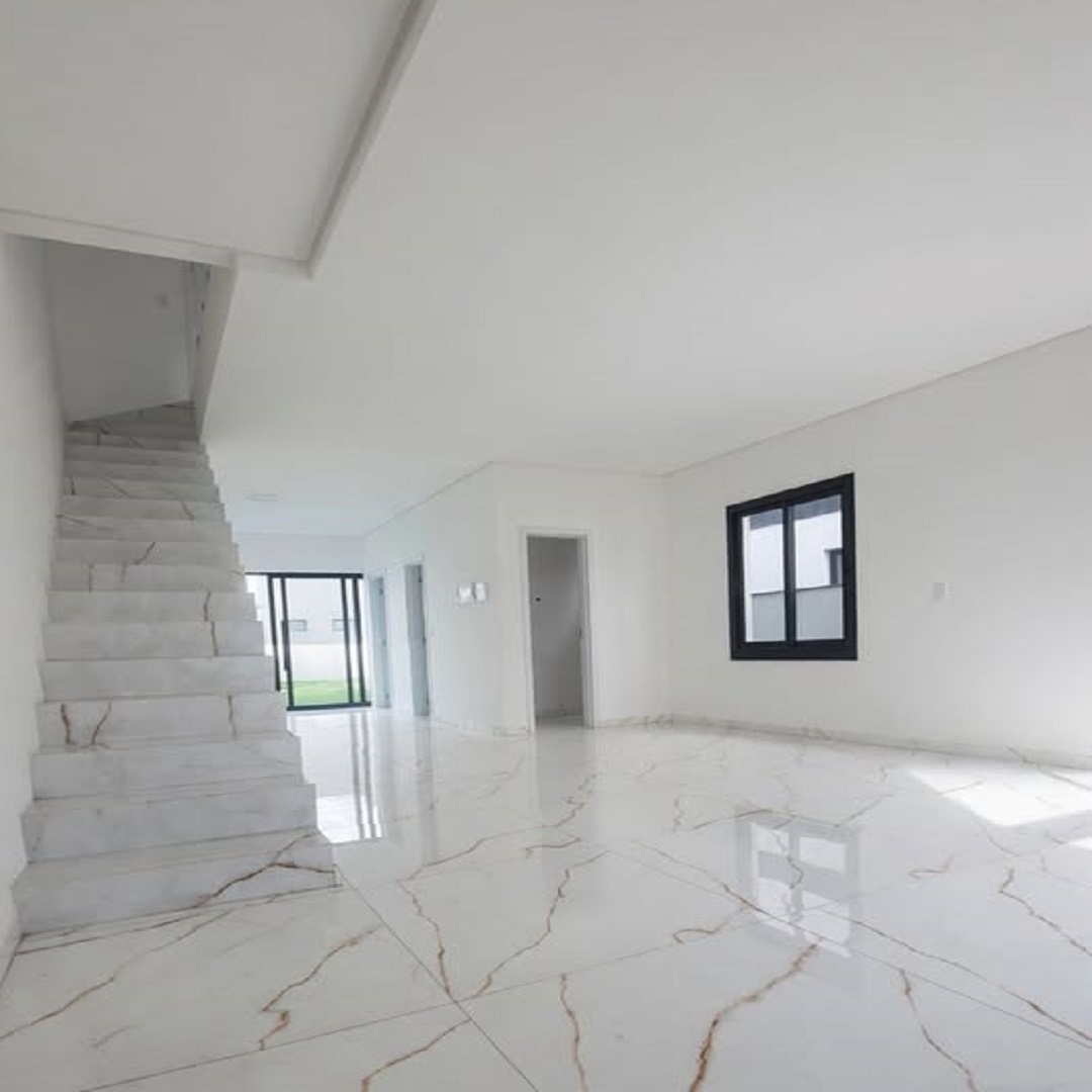 Casa com 3 suítes na Praia dos Ingleses, excelente localização — foto 4