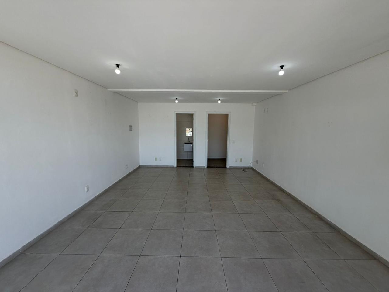 Sala Comercial a venda na Praia dos Ingleses — foto 3