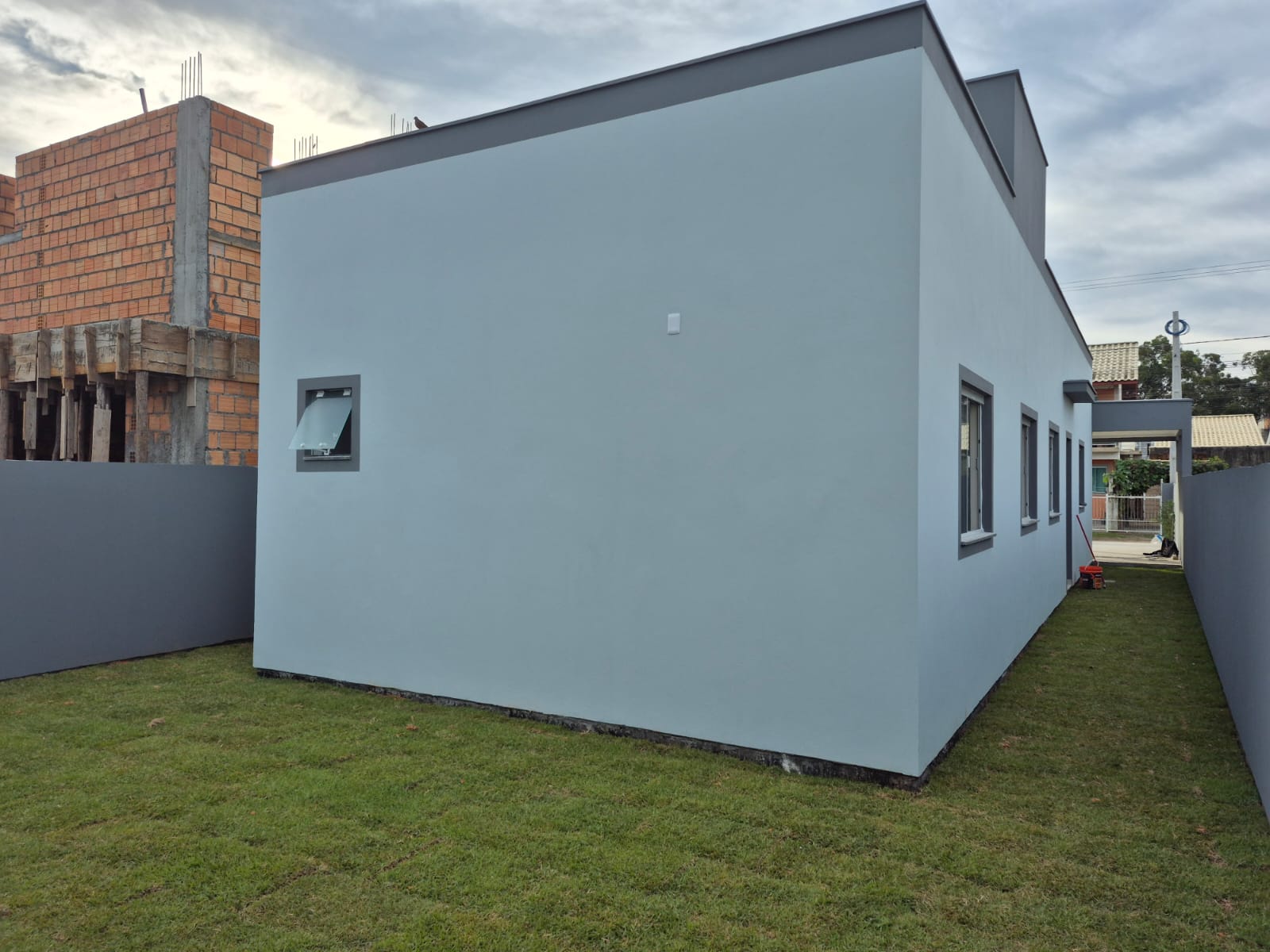 Casa a venda no bairro Rio Vermelho em ótima localização — foto 3