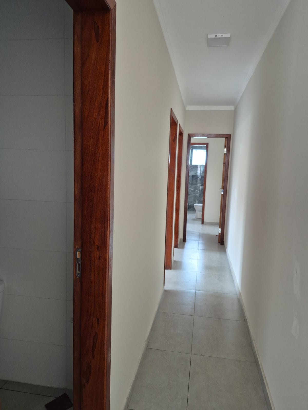 Casa a venda no bairro Rio Vermelho em ótima localização — foto 5