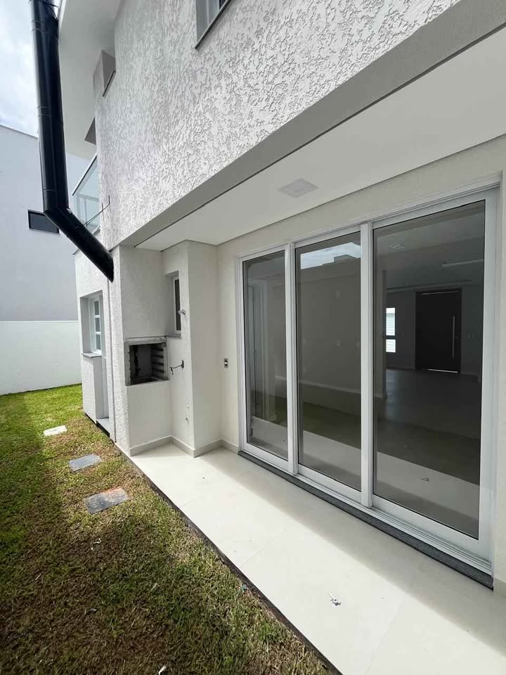Casa a venda na Praia dos Ingleses com 3 dormitórios — foto 9